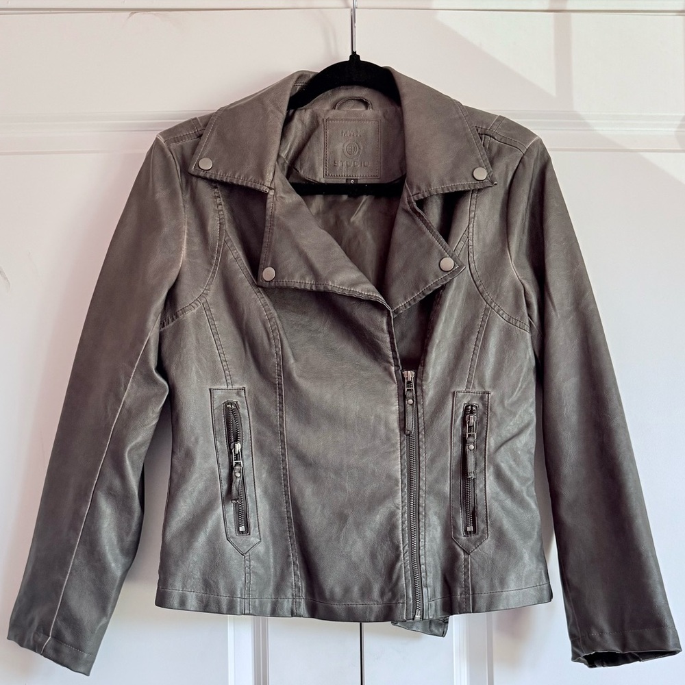 BRAND NEW Max Studio Women's Gray Faux Leather Jacket SZ.S